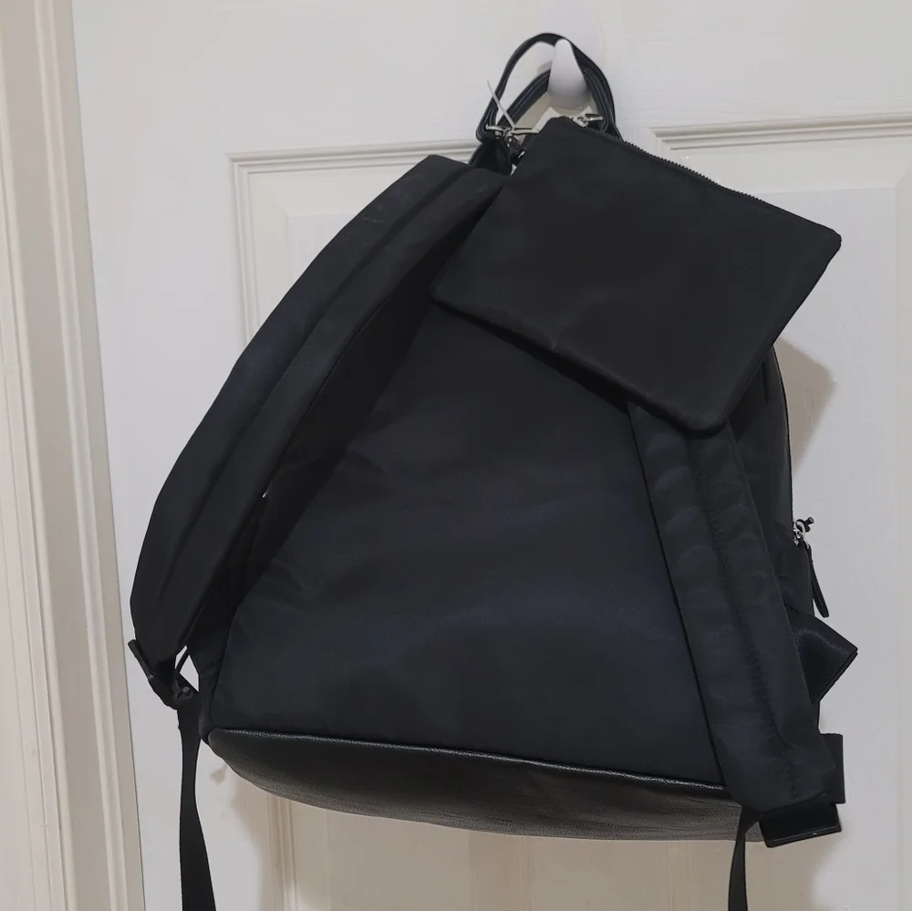 NWOT Betsy Johnson Black Heart Baby Dome Diaper Backpack